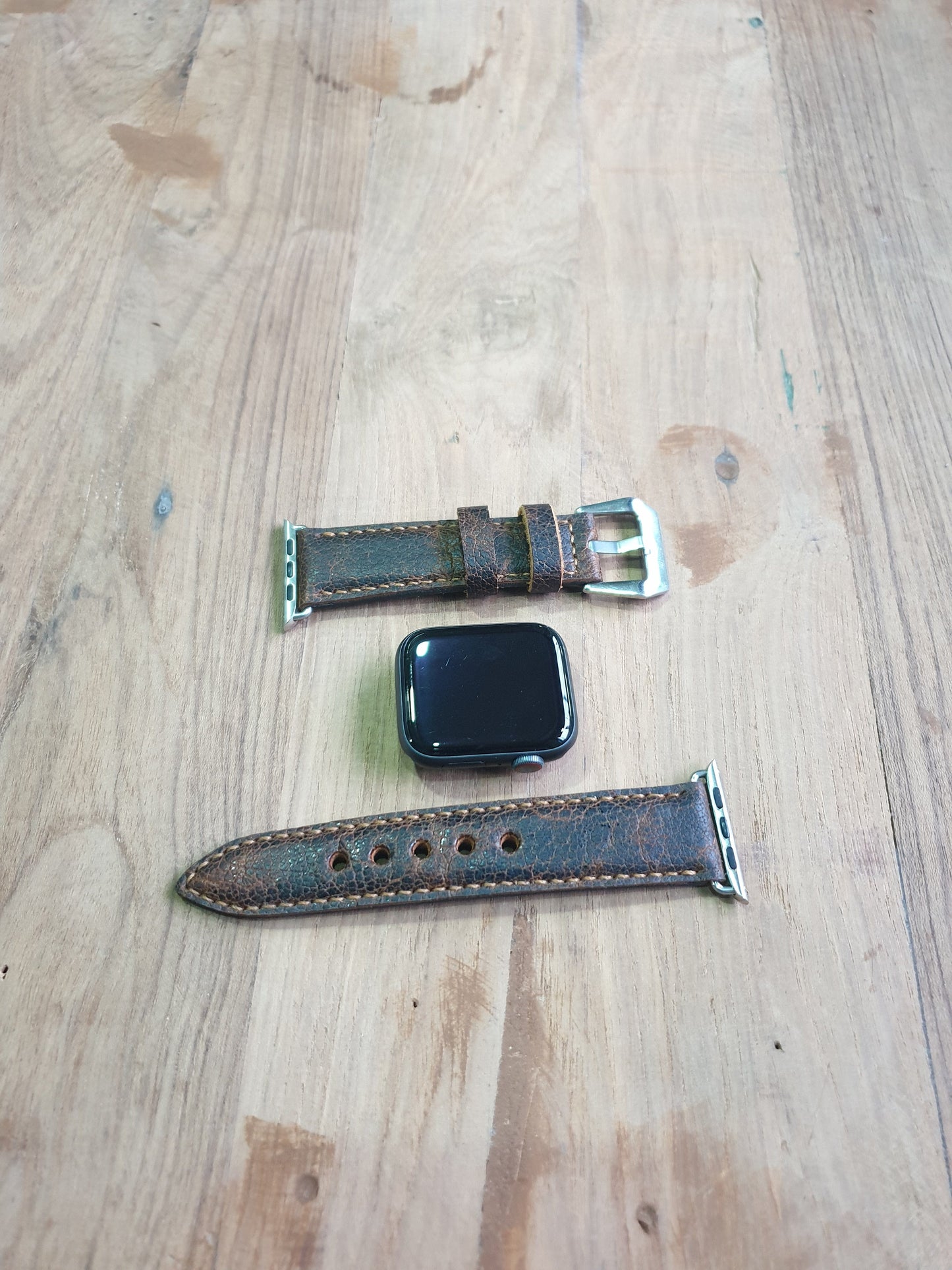 Indianleathercraft Handmade brown leather apple watch strap