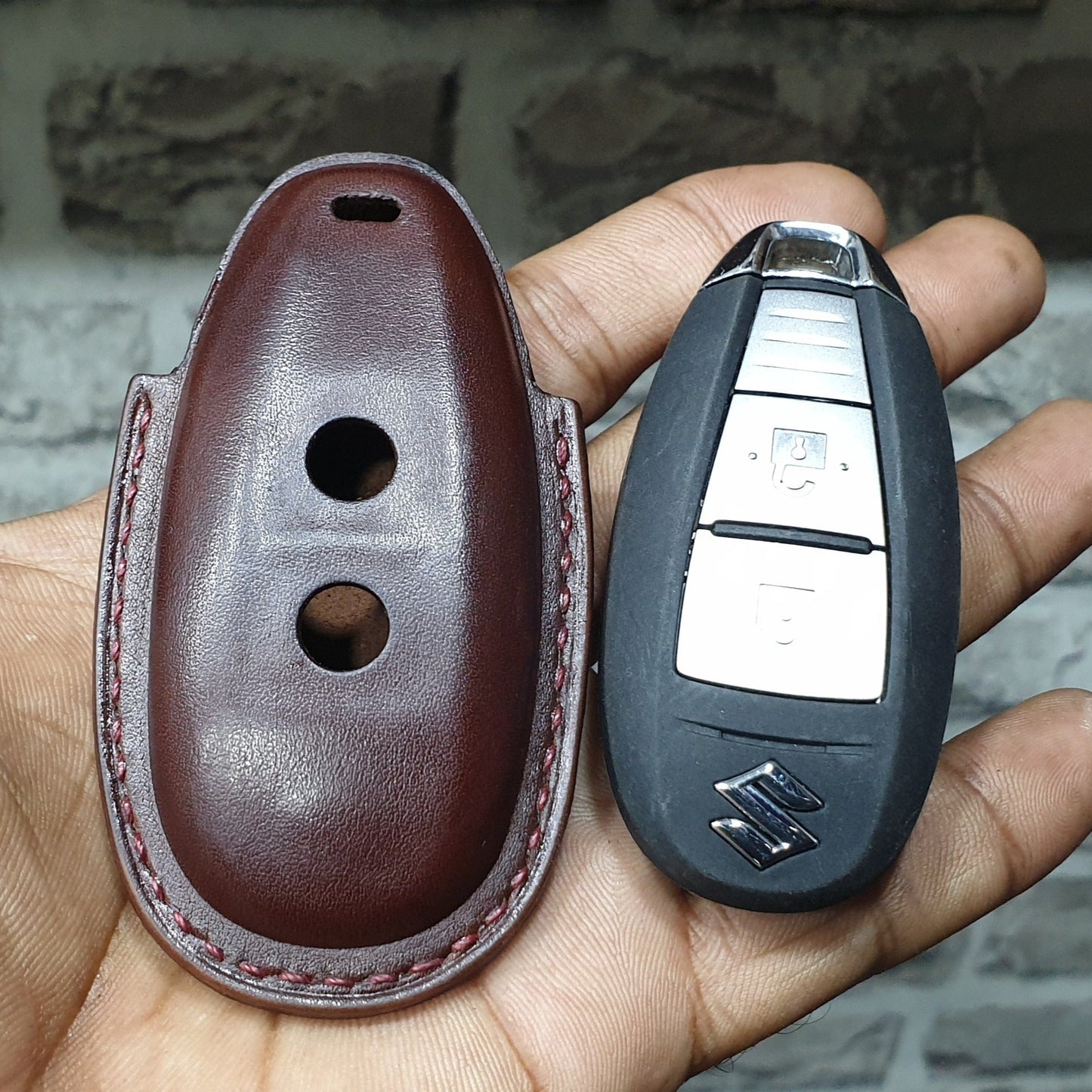 Indianleathercraft Handmade leather case for suzuki
