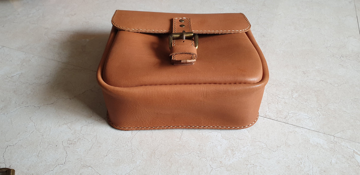 Indianleathercraft royal enfield leather tank belt with side bag