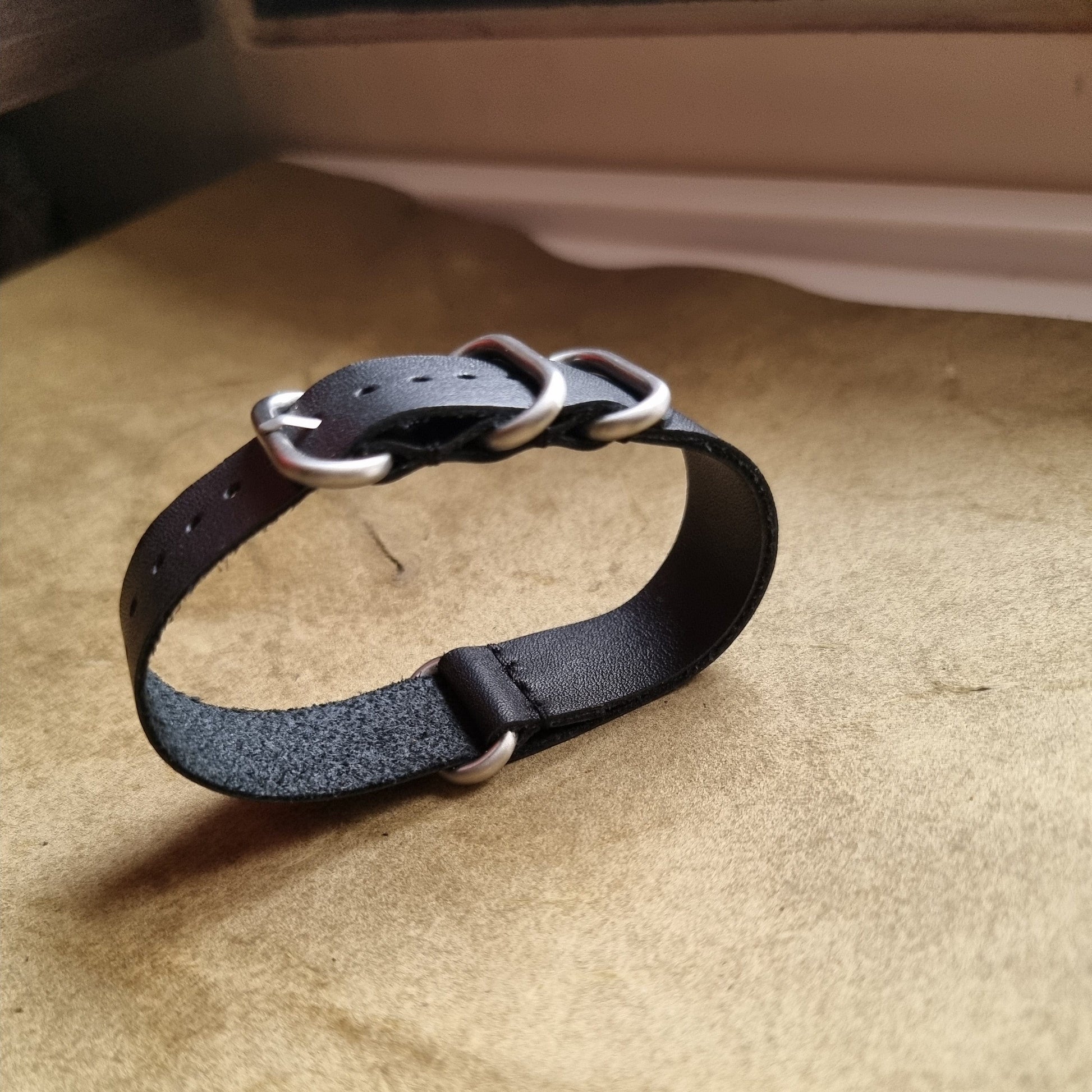 Indianleathercraft Watch Bands Handmade nato leather strap