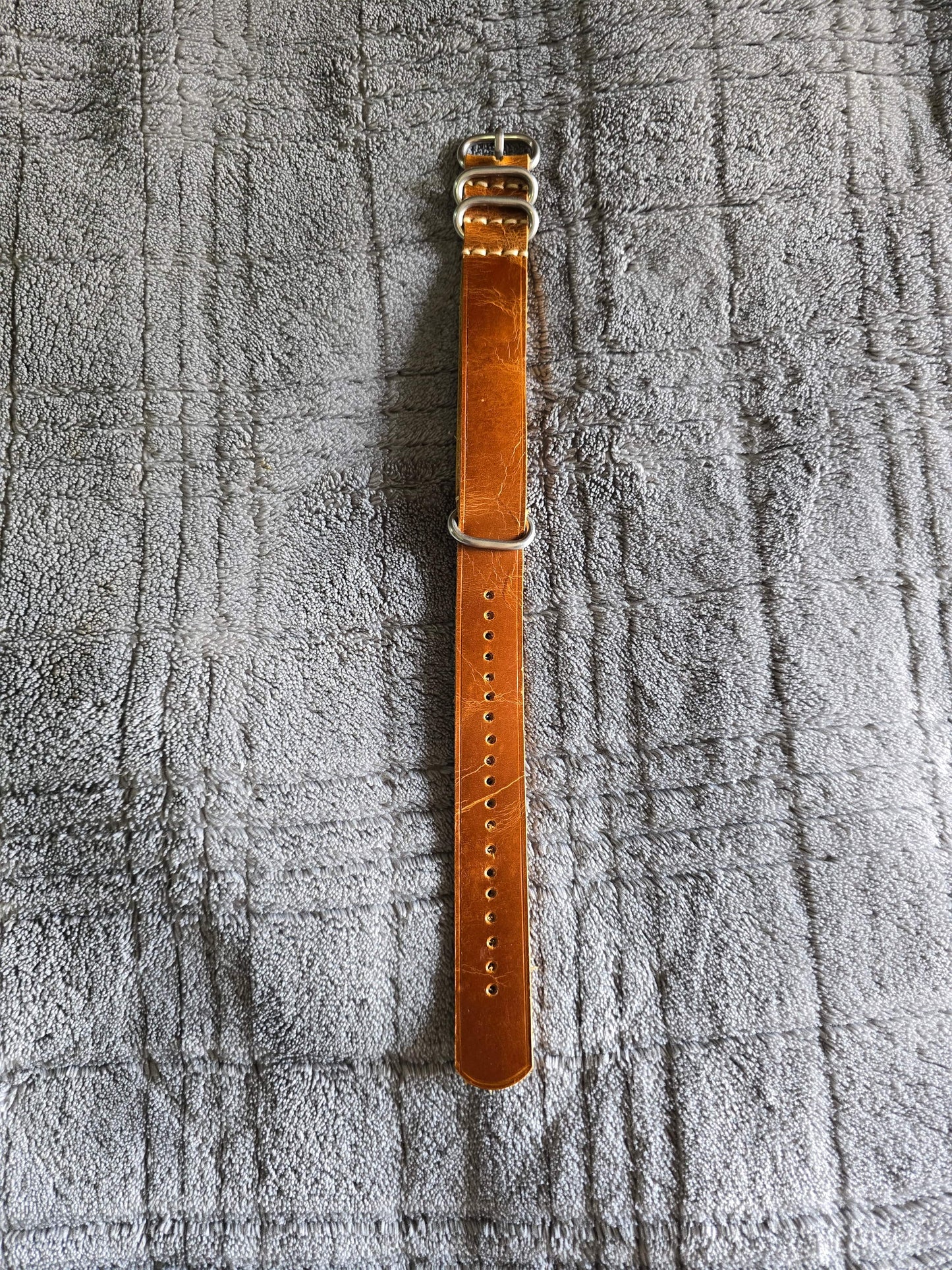 Indianleathercraft Watch Bands 20mm / Golden / Silver Handmade nato leather strap