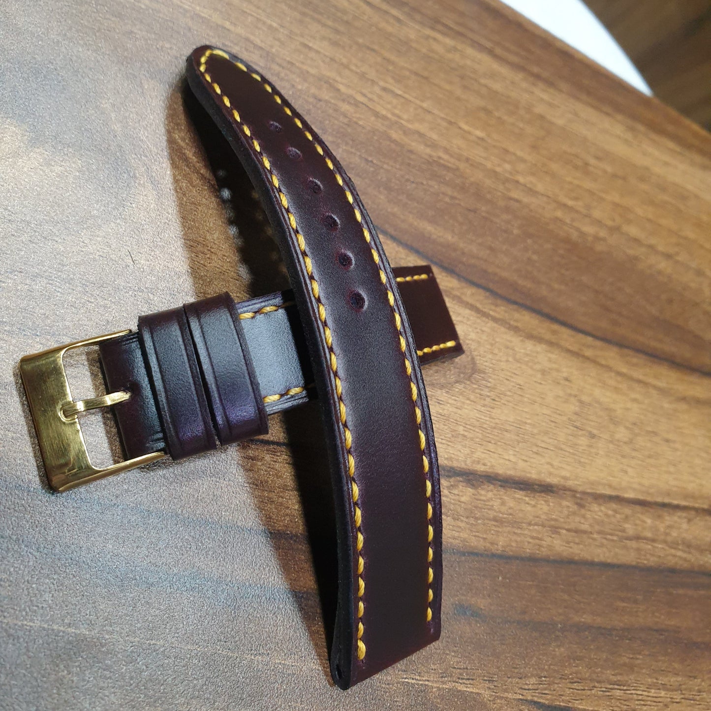 Indianleathercraft Handmade burgundy leather strap