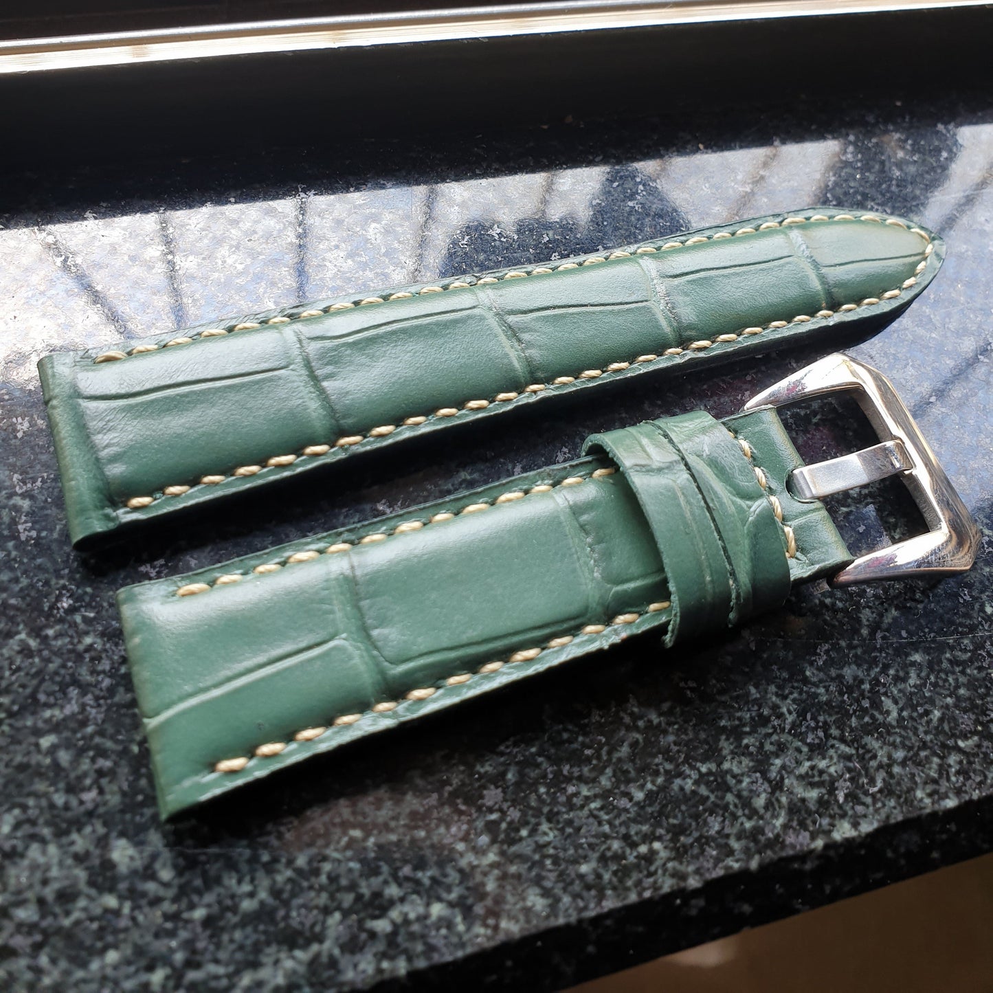 Indianleathercraft 20mm Handmade green leather strap