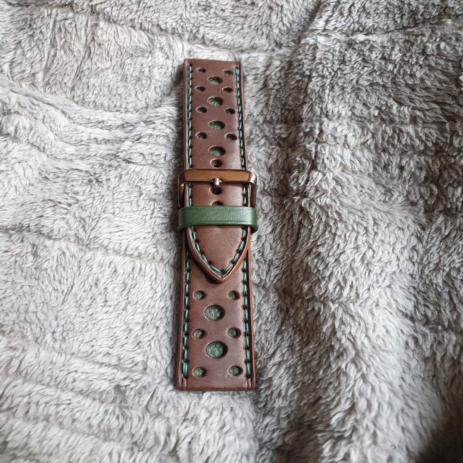 Indianleathercraft 22mm Handmade brown leather rally watch strap
