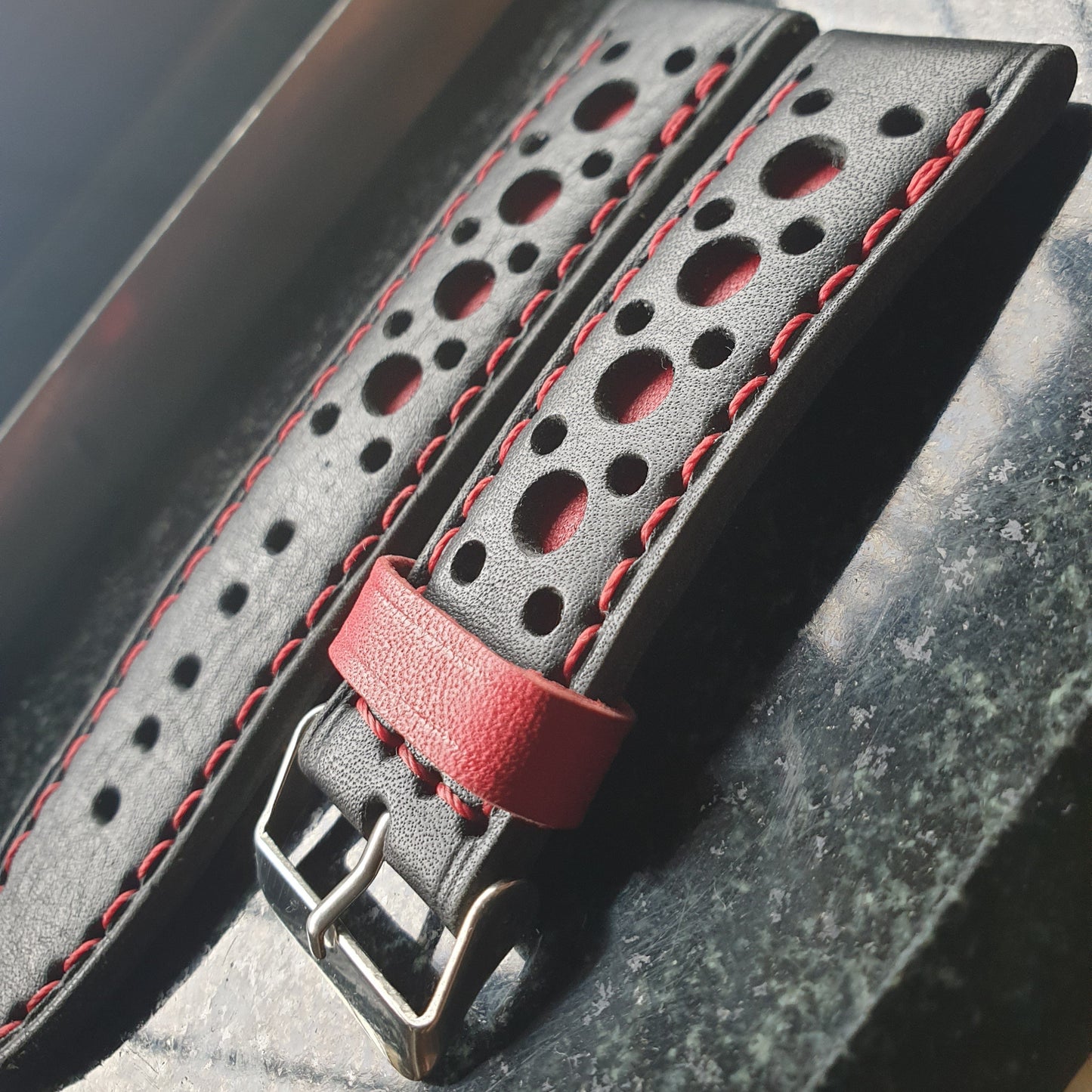 Indianleathercraft 22mm Handmade fullgrain leather rally strap