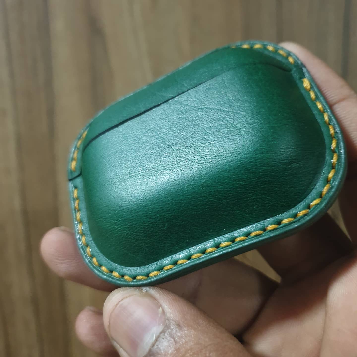 Apple Airpods pro leather case