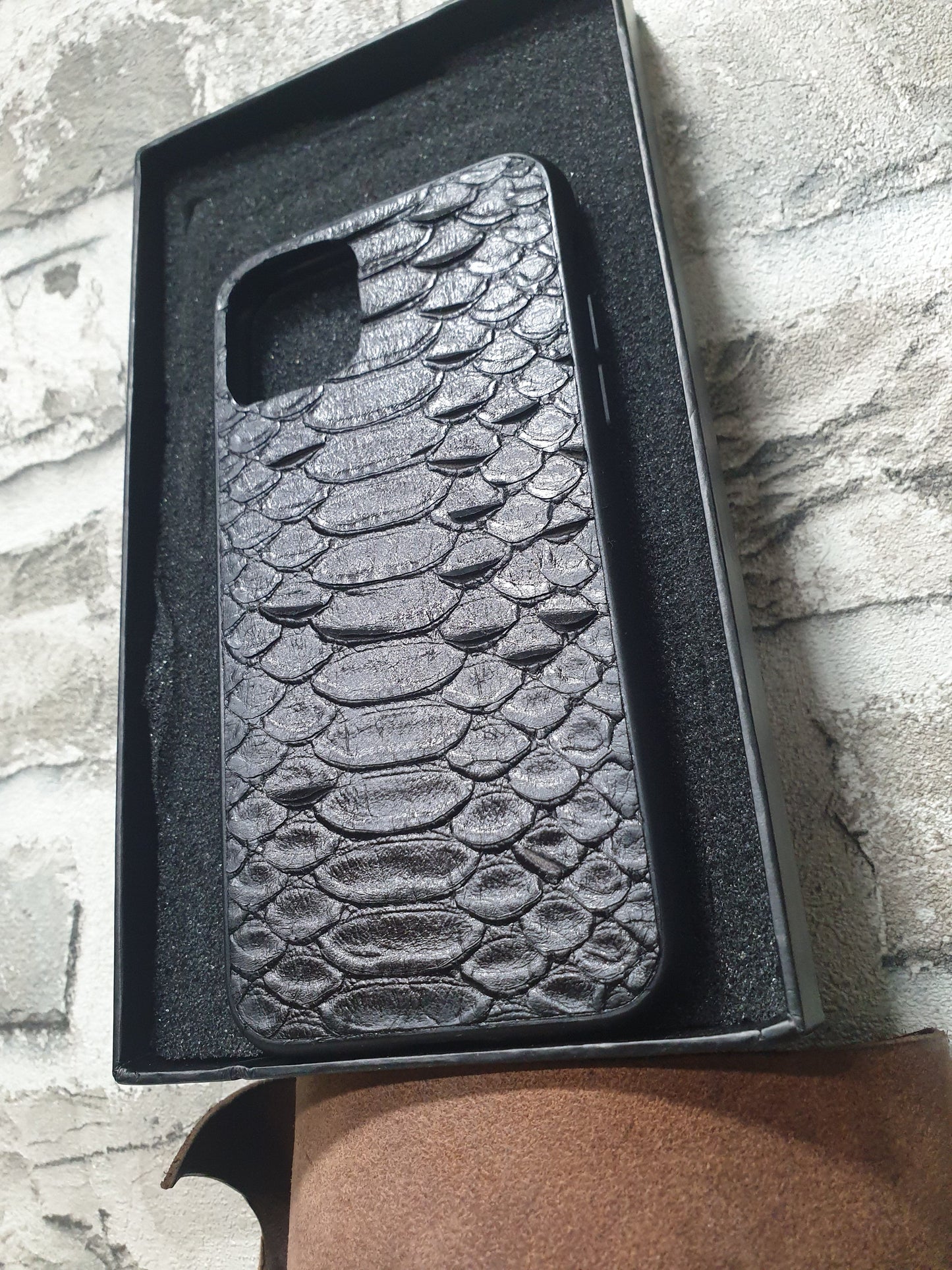 Apple iPhone 11 pro leather case