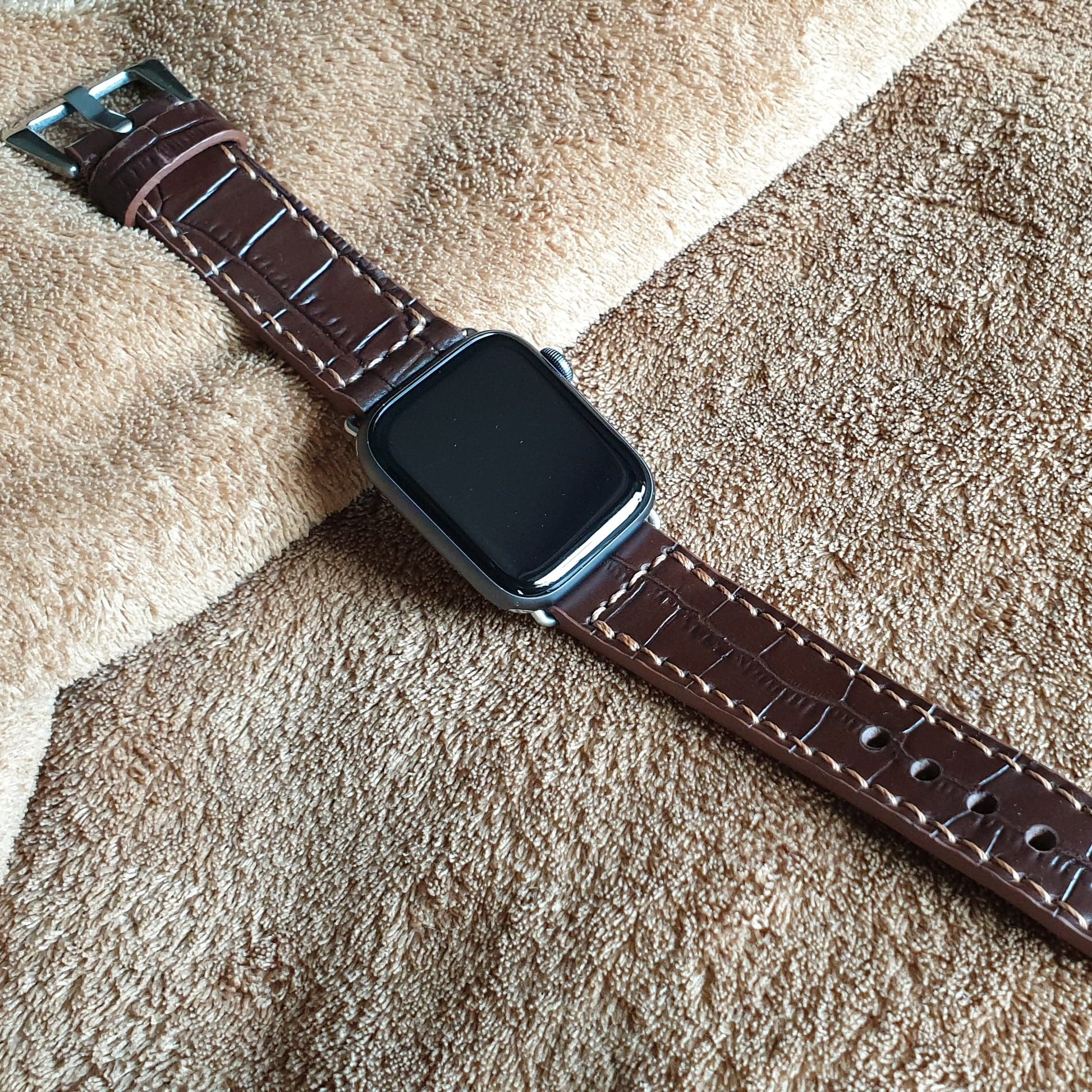 Apple watch leather strap - Indianleathercraft