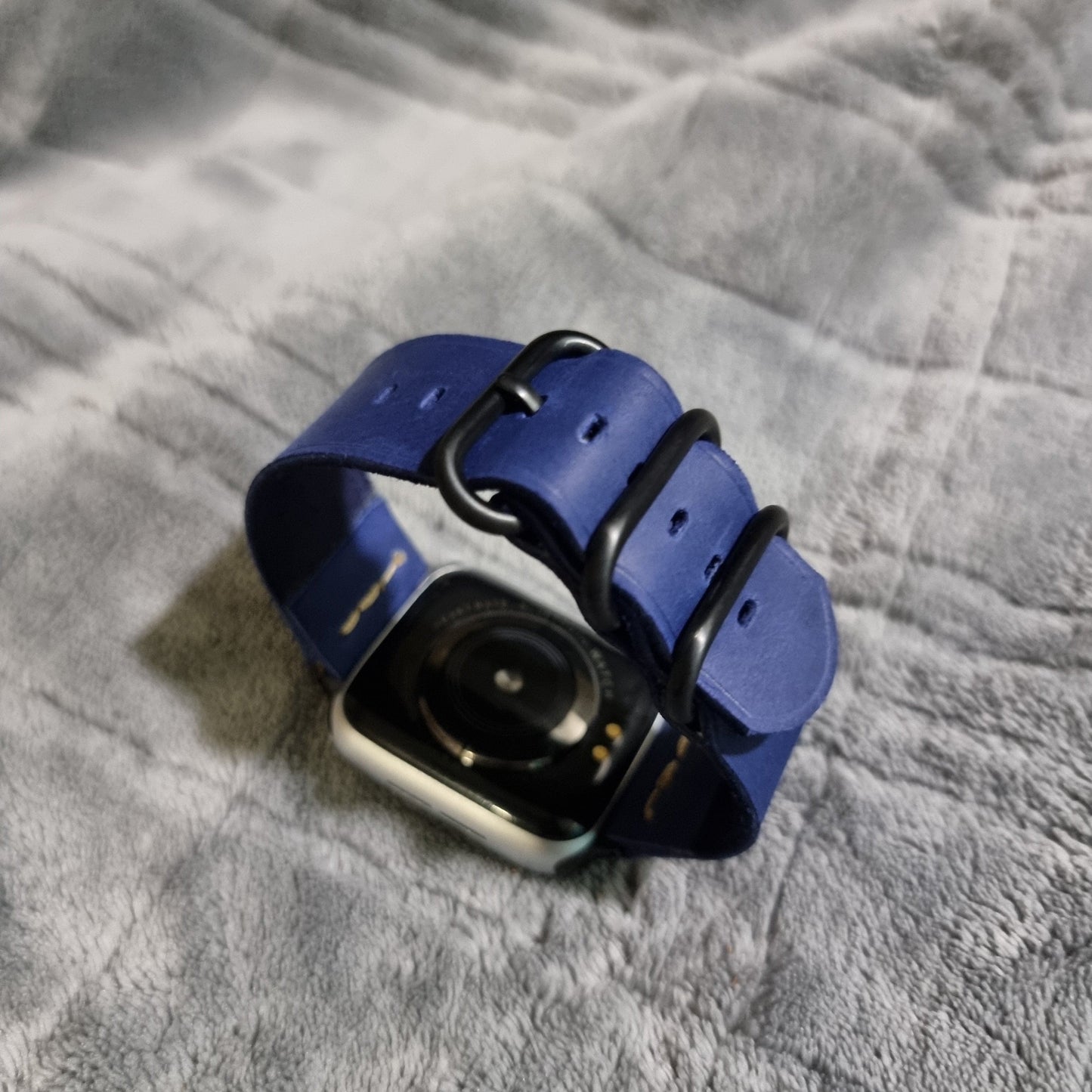 leather apple watch strap