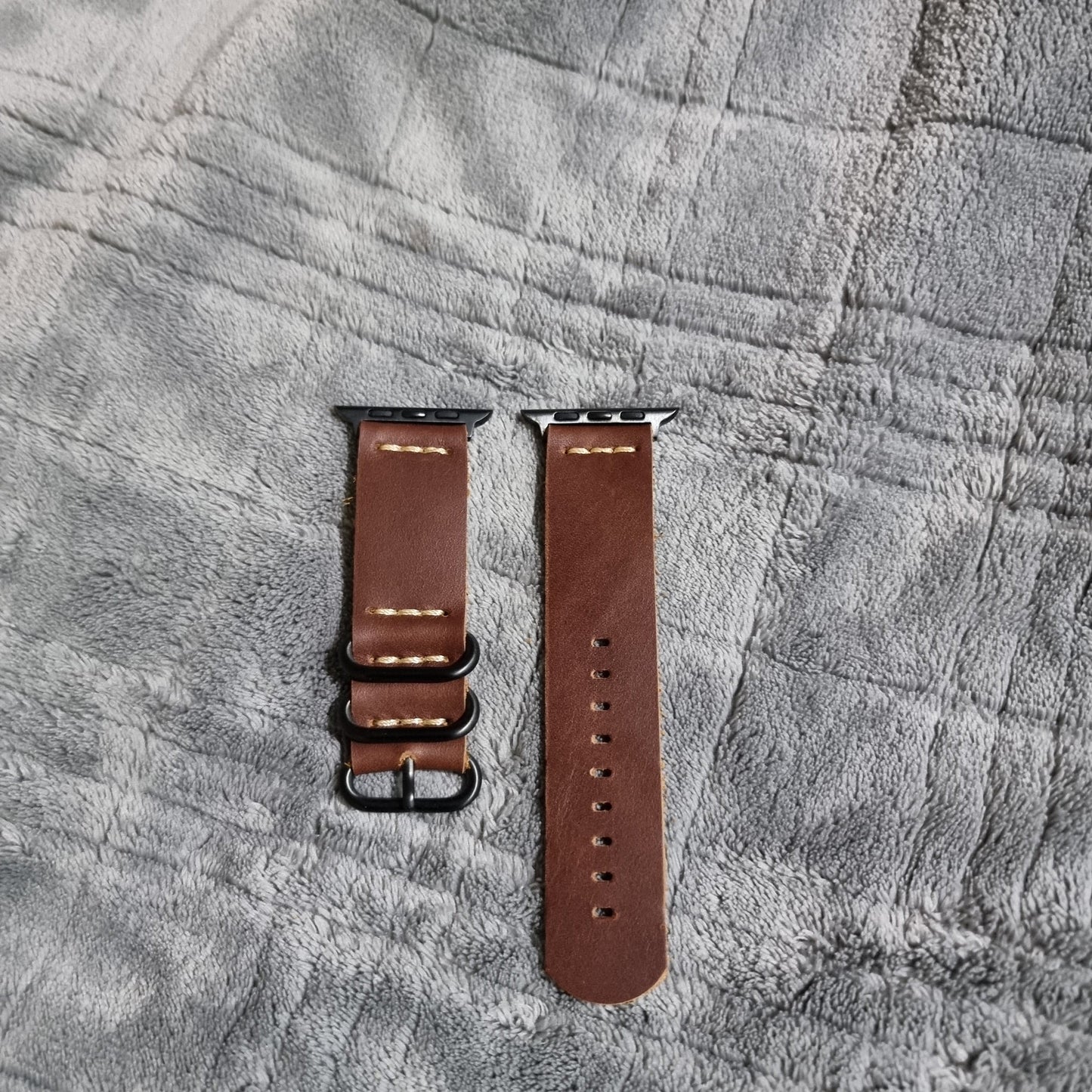 brown apple watch leather strap
