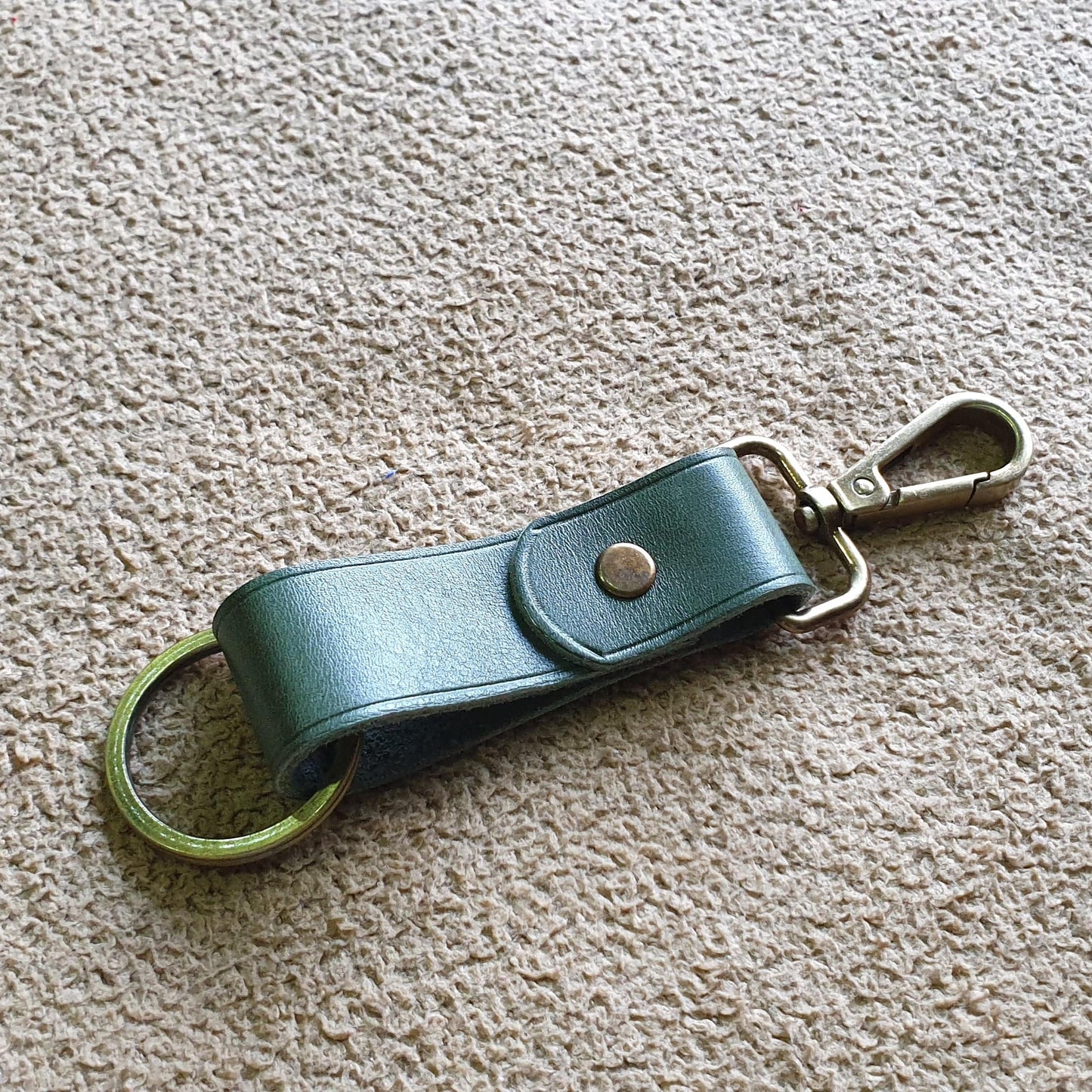 Indianleathercraft Green Leather keychain