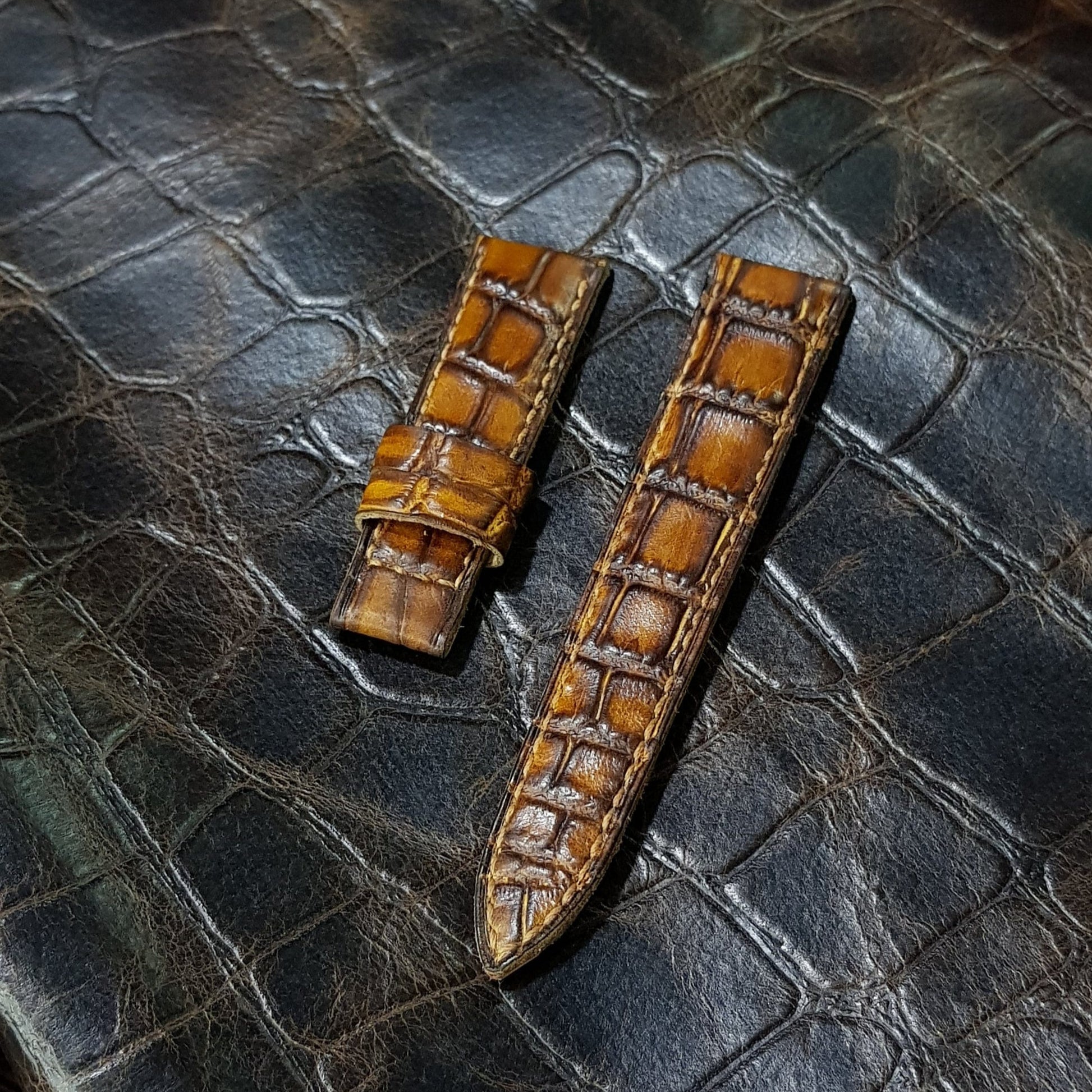 Indianleathercraft Handmade antique brown leather strap