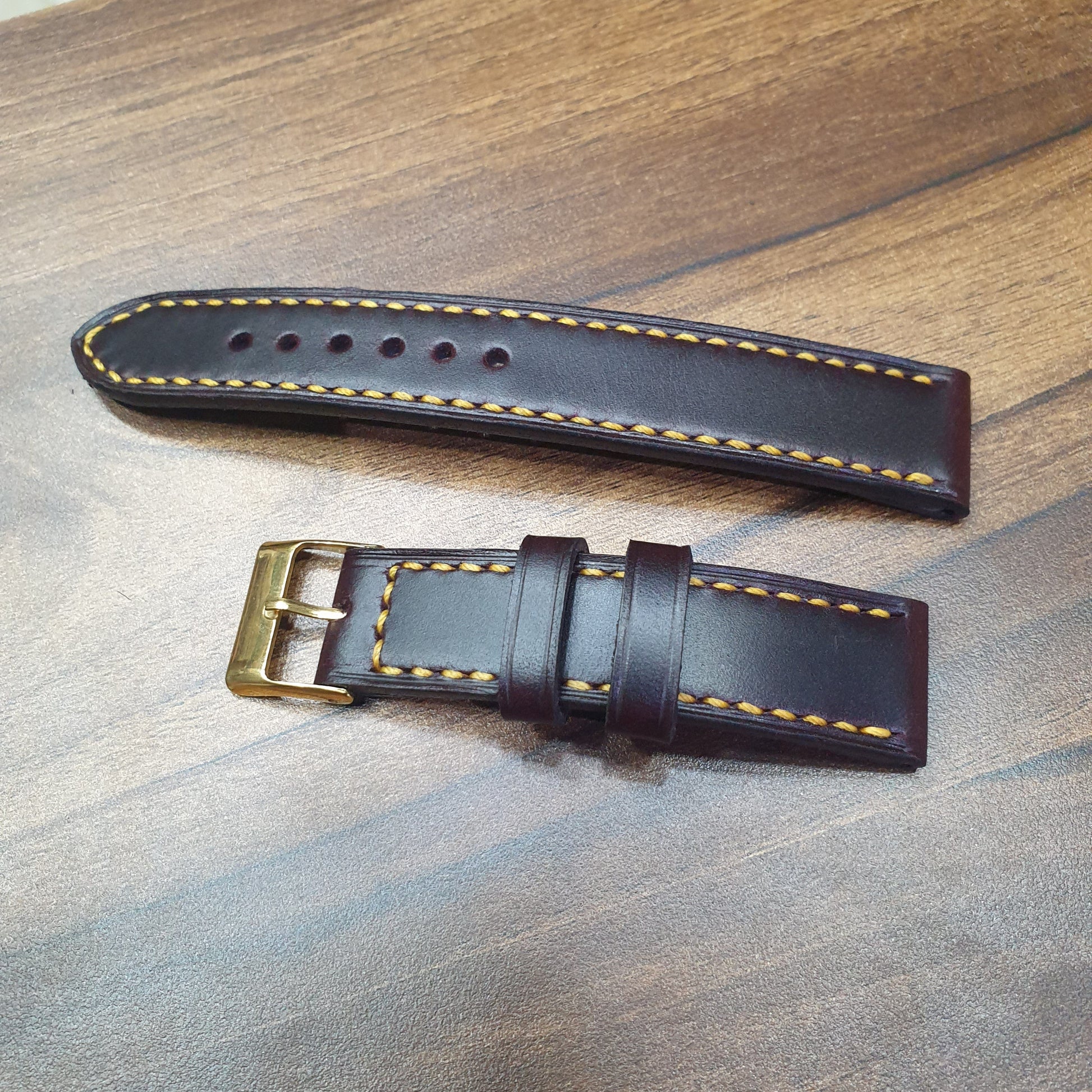Indianleathercraft Handmade burgundy leather strap