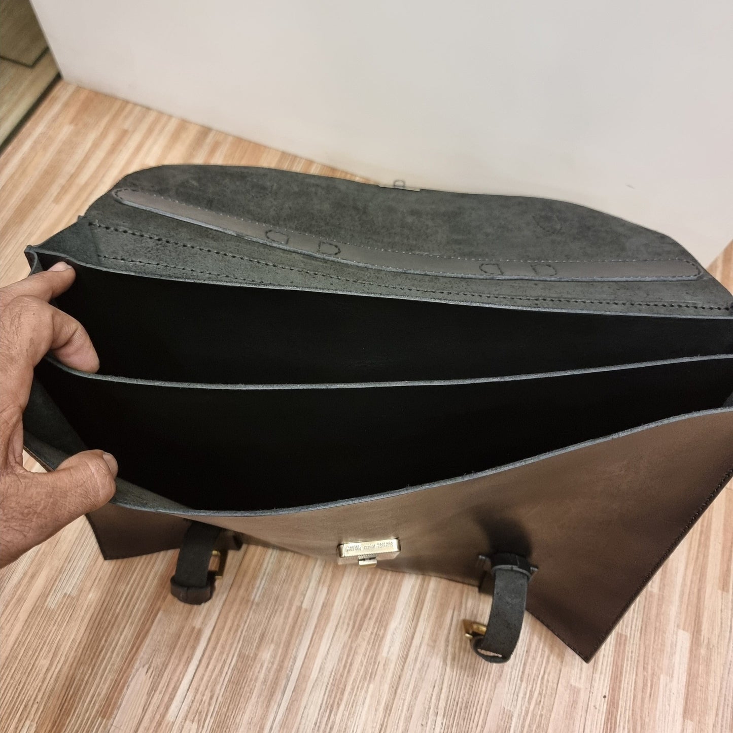 Indianleathercraft Handmade english leather briefcase