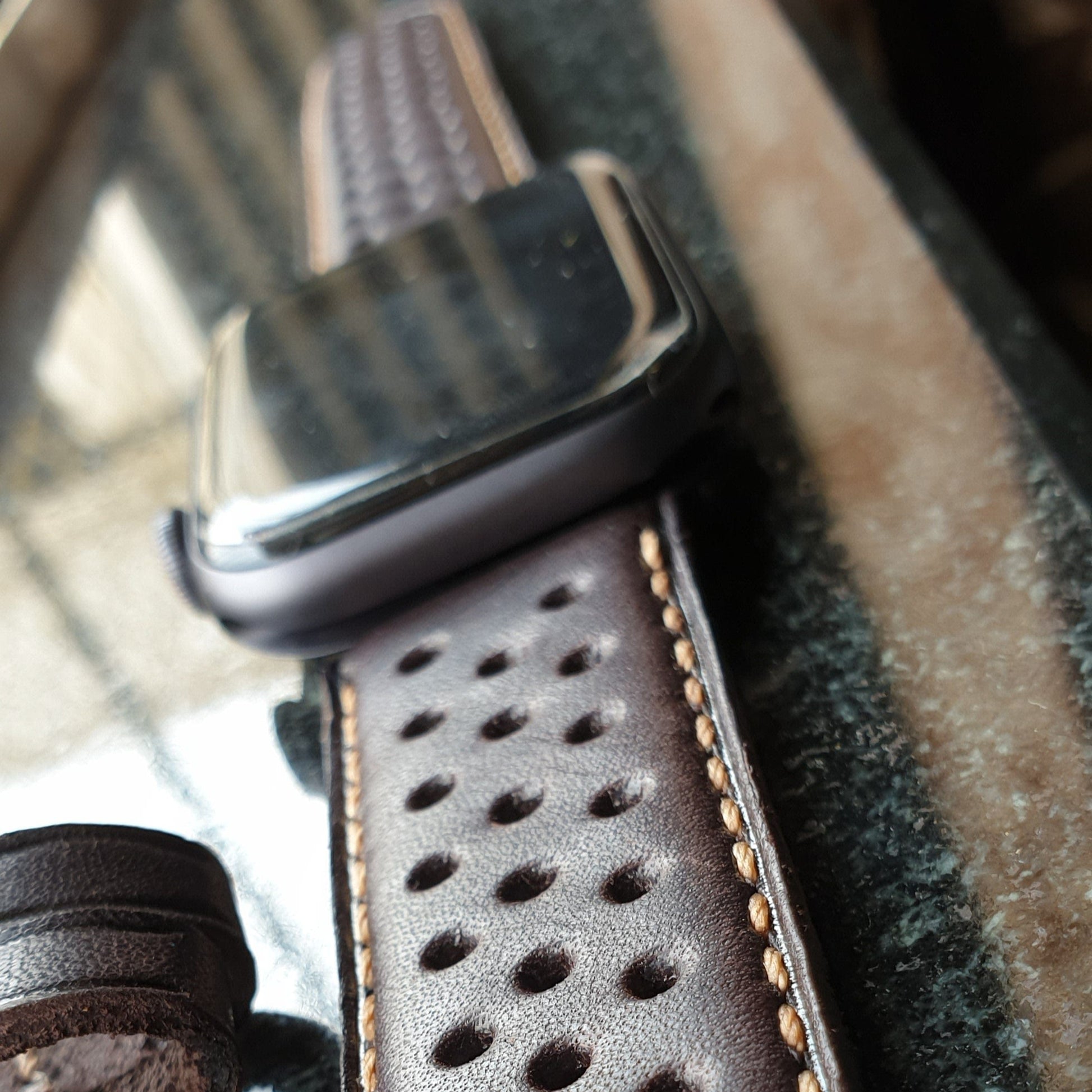 Indianleathercraft Handmade leather strap for apple watch