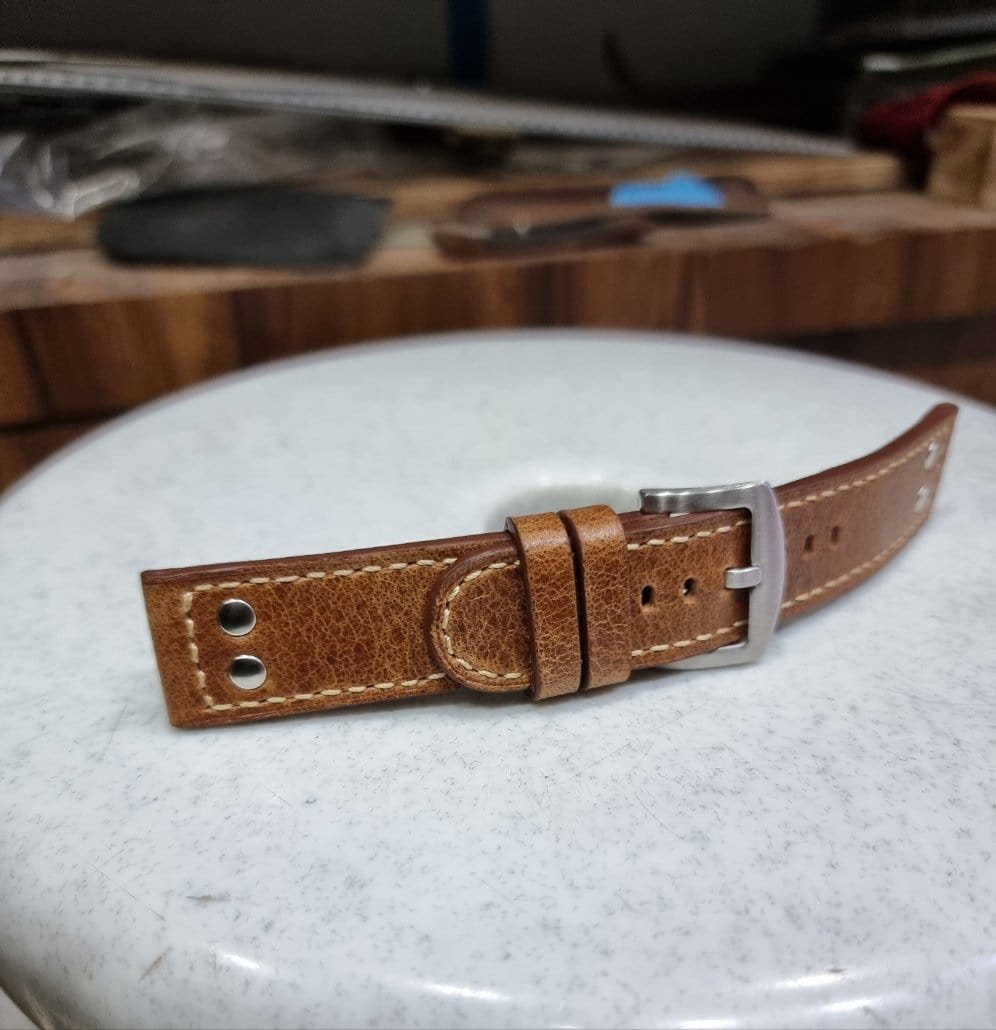 Indianleathercraft Handmade leather strap for hamilton