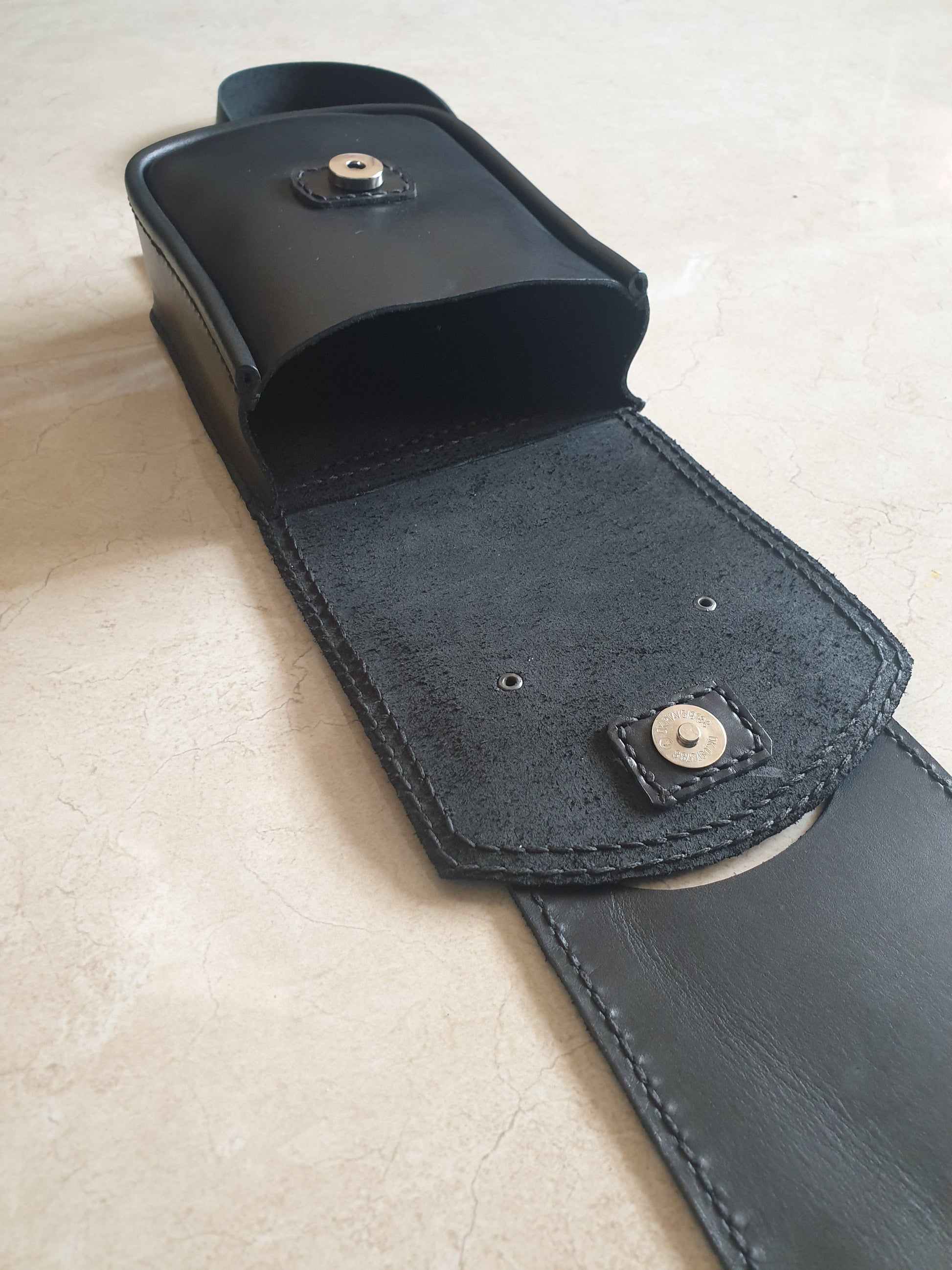 Indianleathercraft Handmade leather tank belt with tank bag