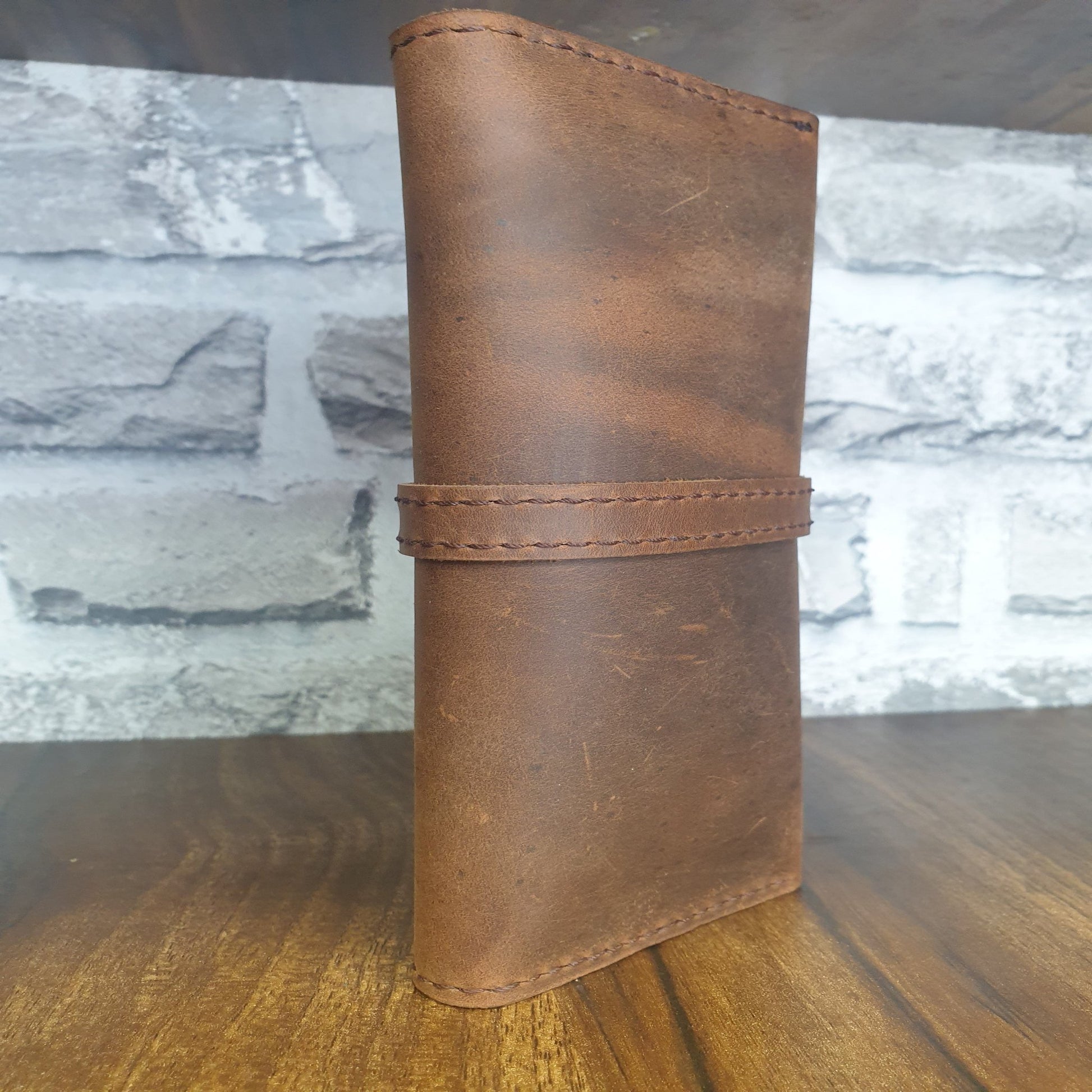 Indianleathercraft Handmade leather watch case