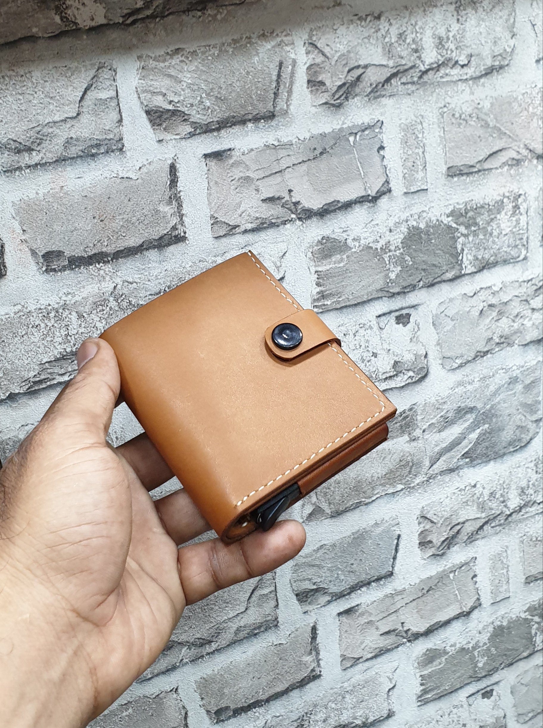 Indianleathercraft Handmade RFID-blocking  leather wallet