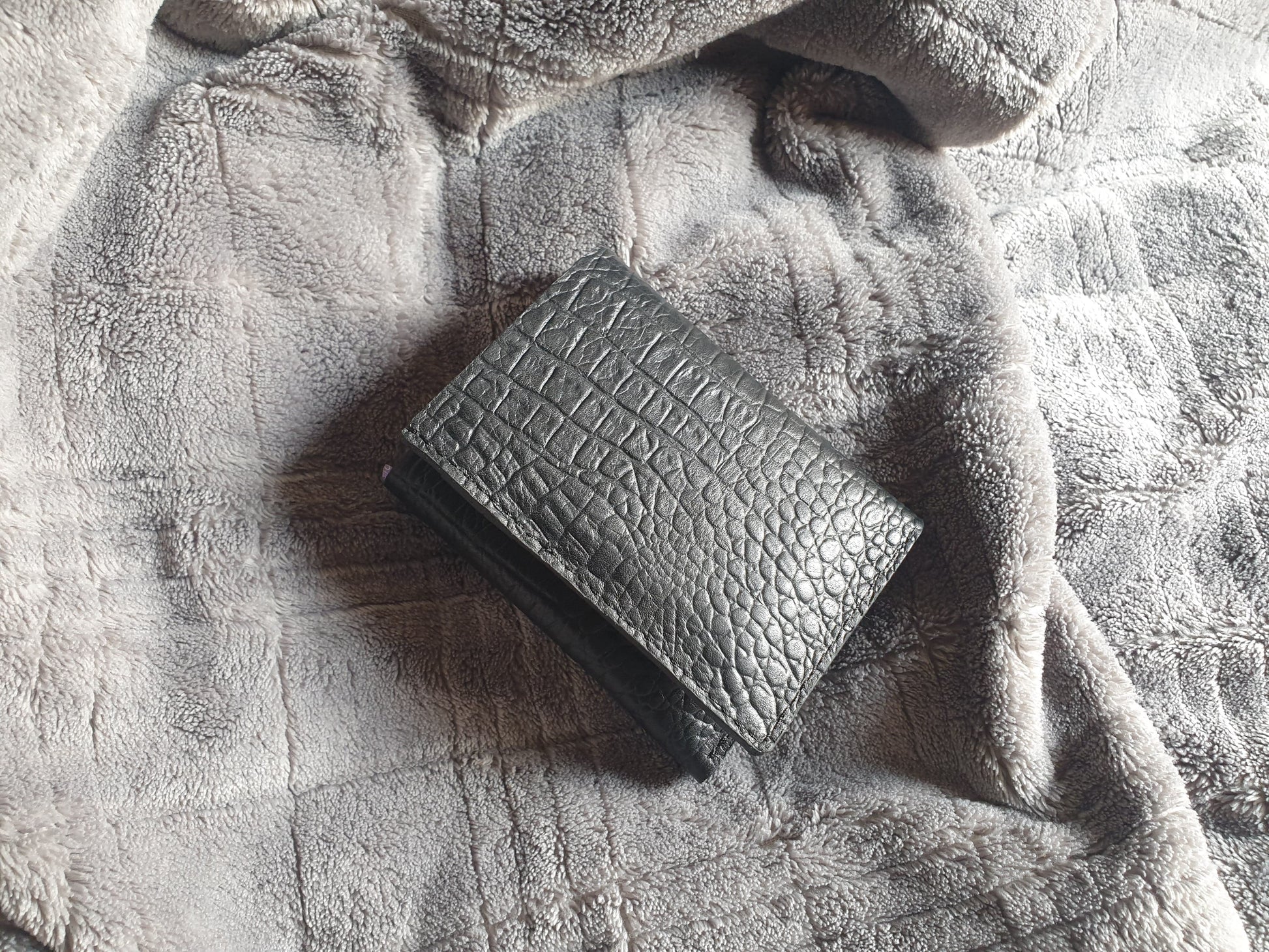 Indianleathercraft Handmade trifold leather wallet