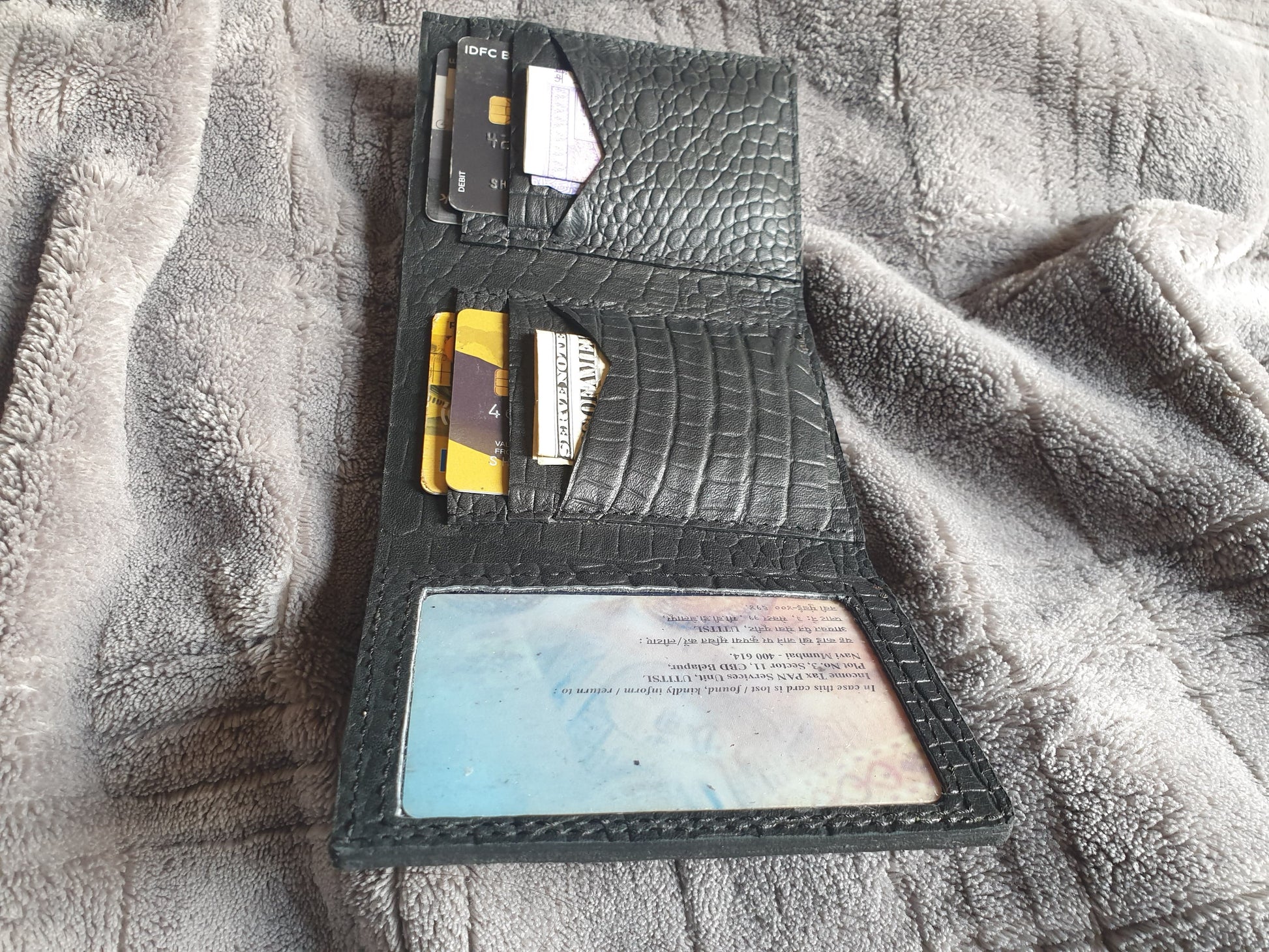 Indianleathercraft Handmade trifold leather wallet