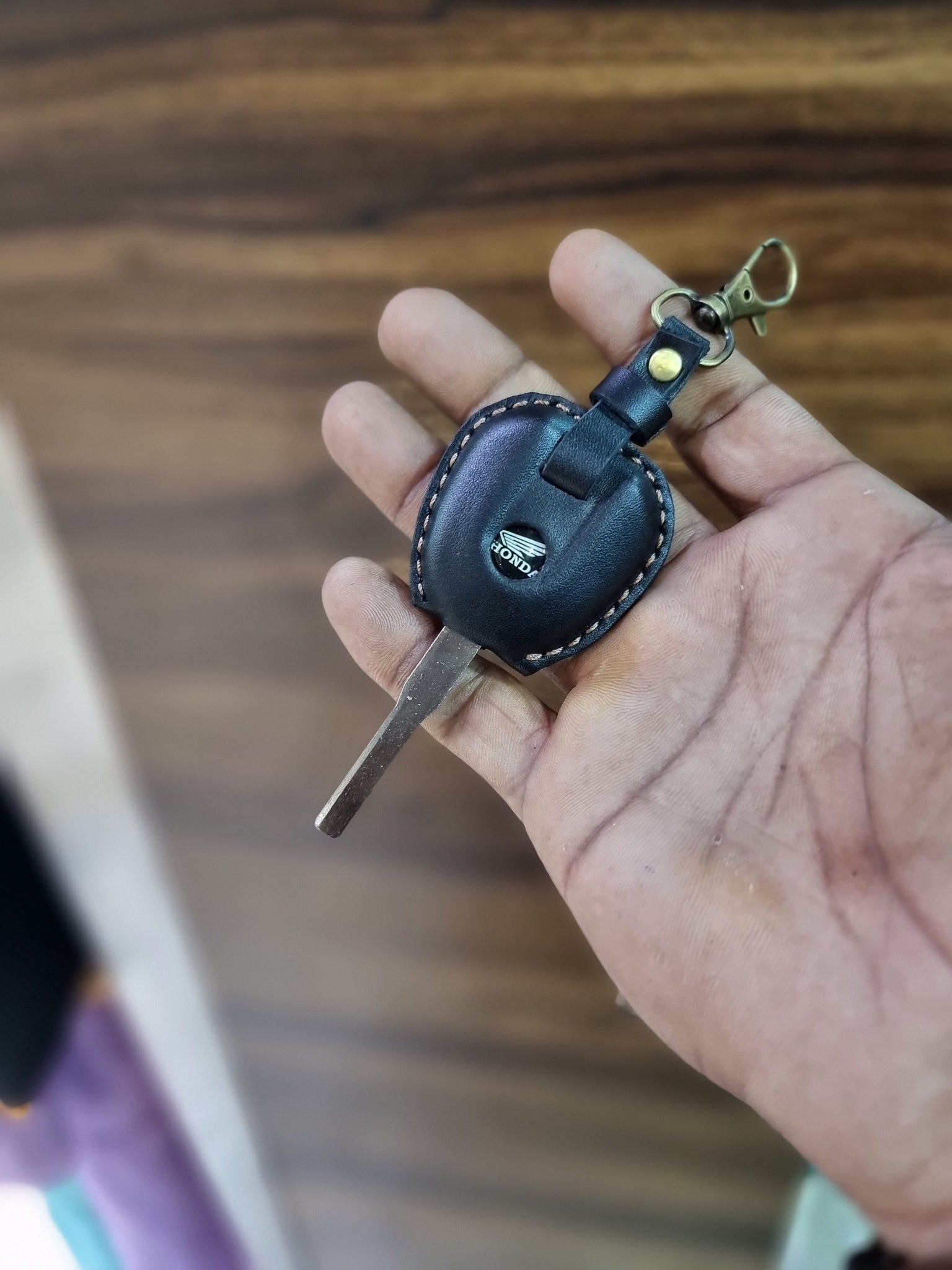Car Key + Remote Holder Keychain  Real Leather Key Wallet – Blushery