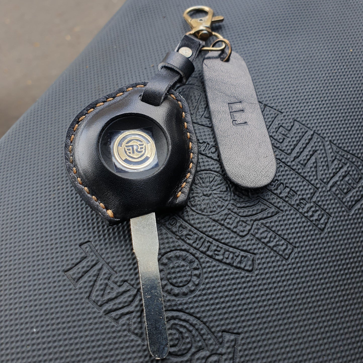 Indianleathercraft Keychains Meteor black Royal Enfield Meteor leather key cover