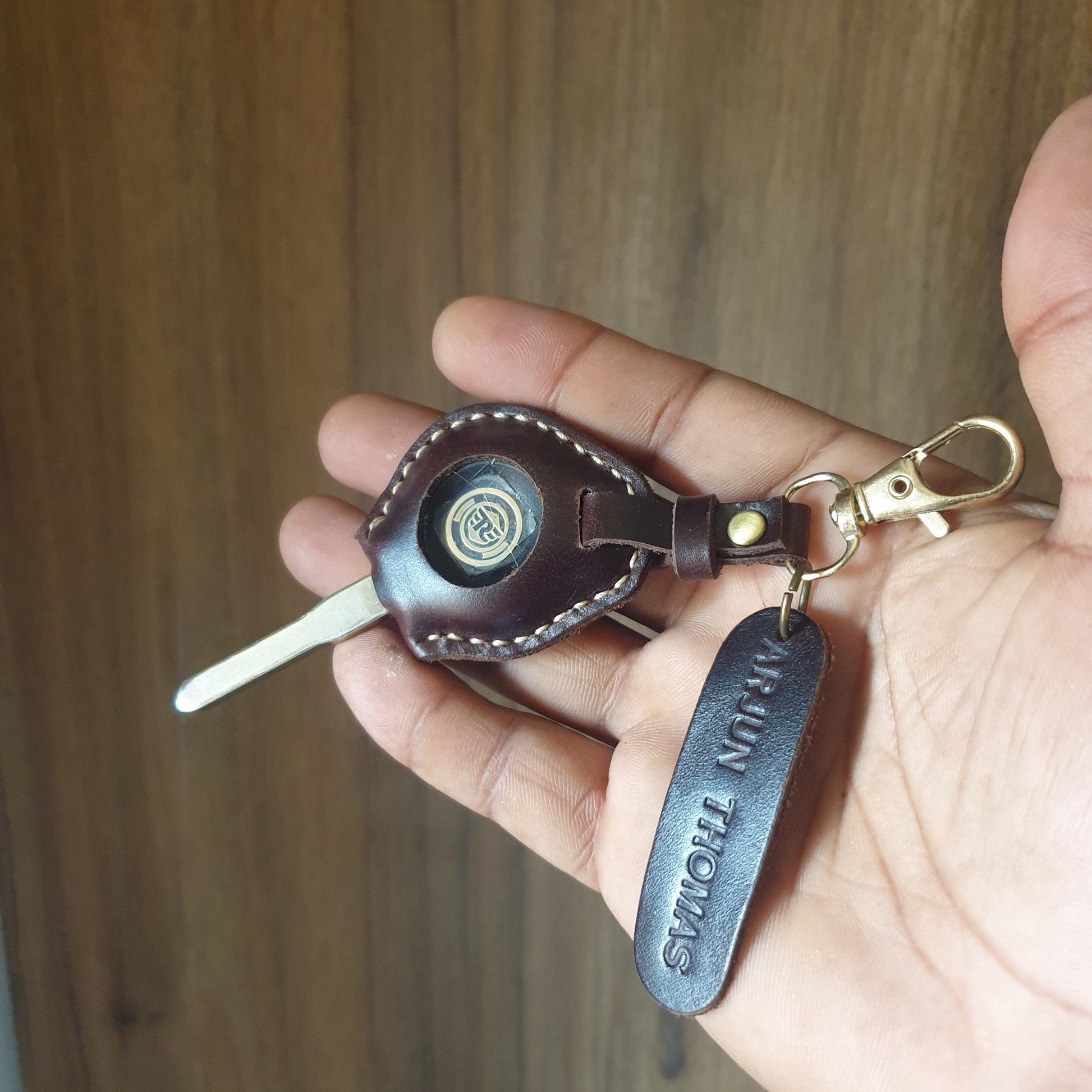 Indianleathercraft Keychains Re classic 350 brown Royal enfield hunter 350 key cover