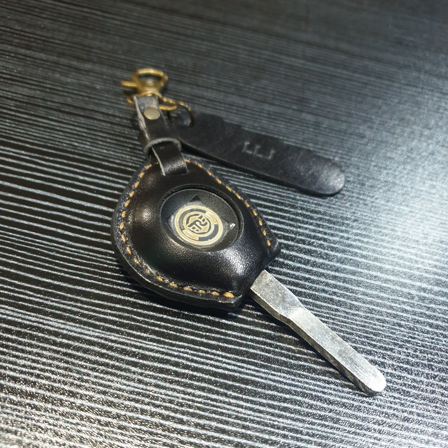 Indianleathercraft Keychains Royal Enfield Meteor leather key cover