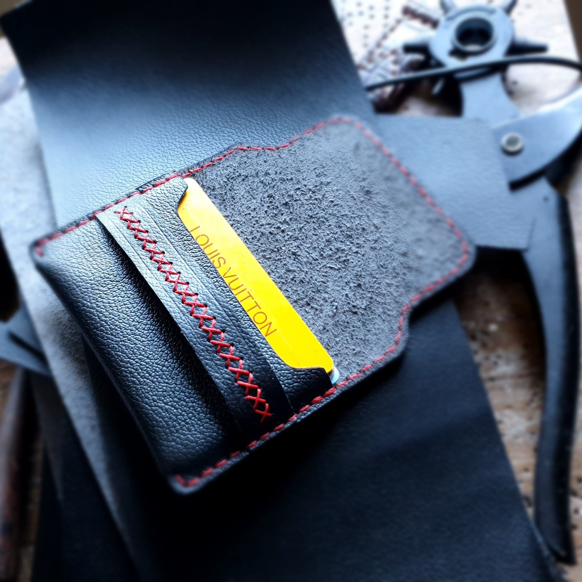 Leather card holder - Indianleathercraft