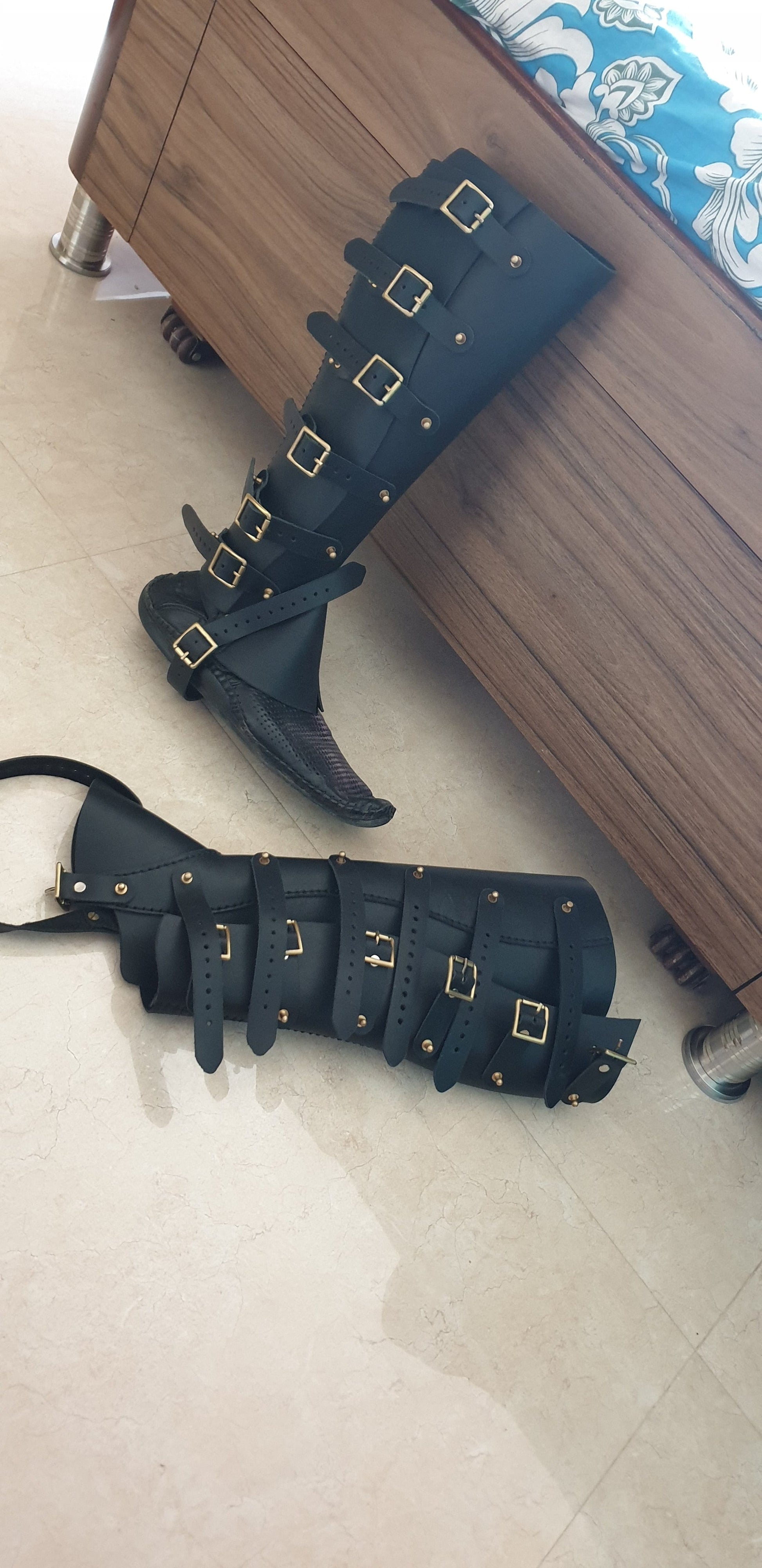 Leather gaitors - Indianleathercraft