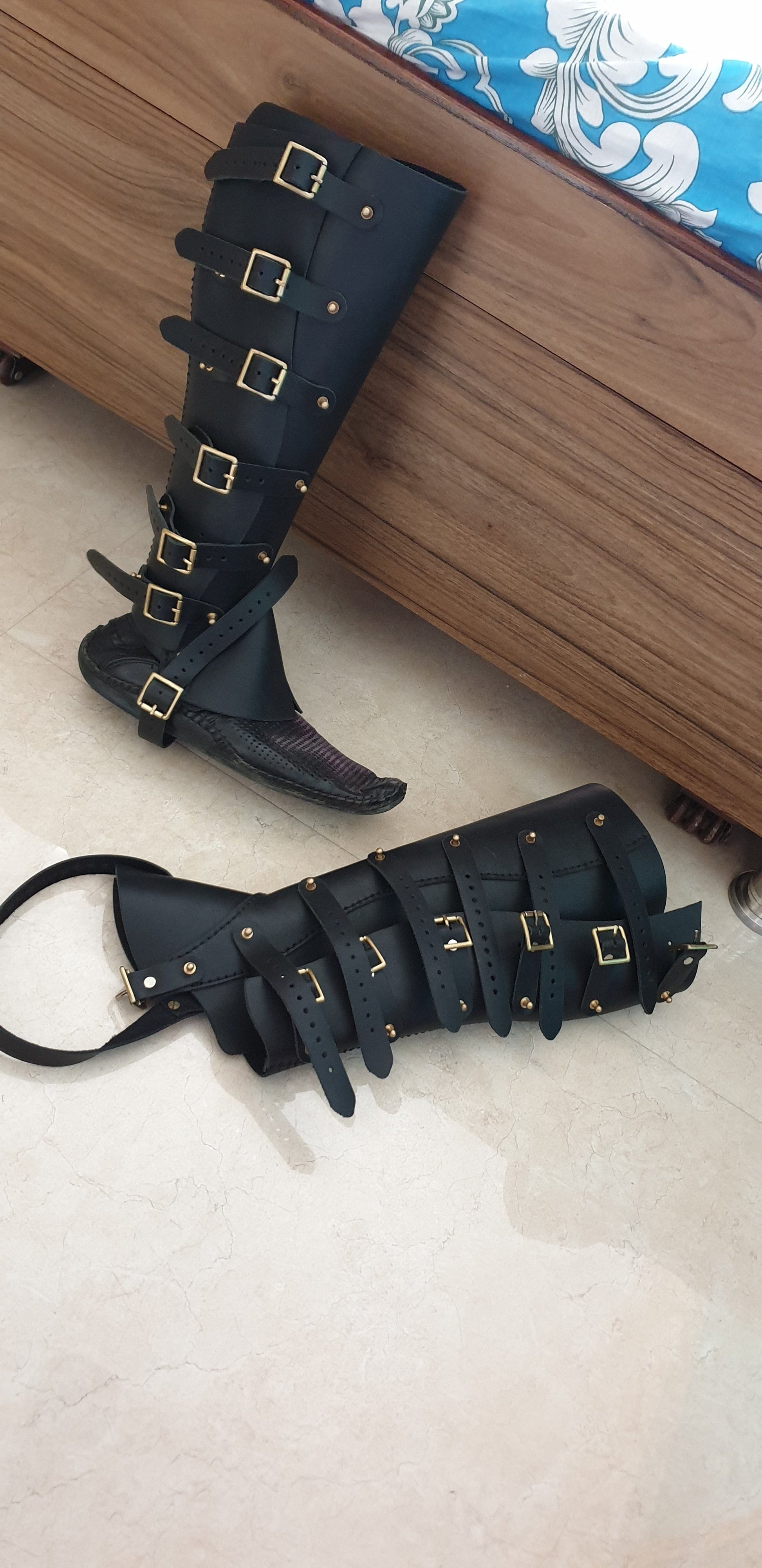 Leather gaitors - Indianleathercraft