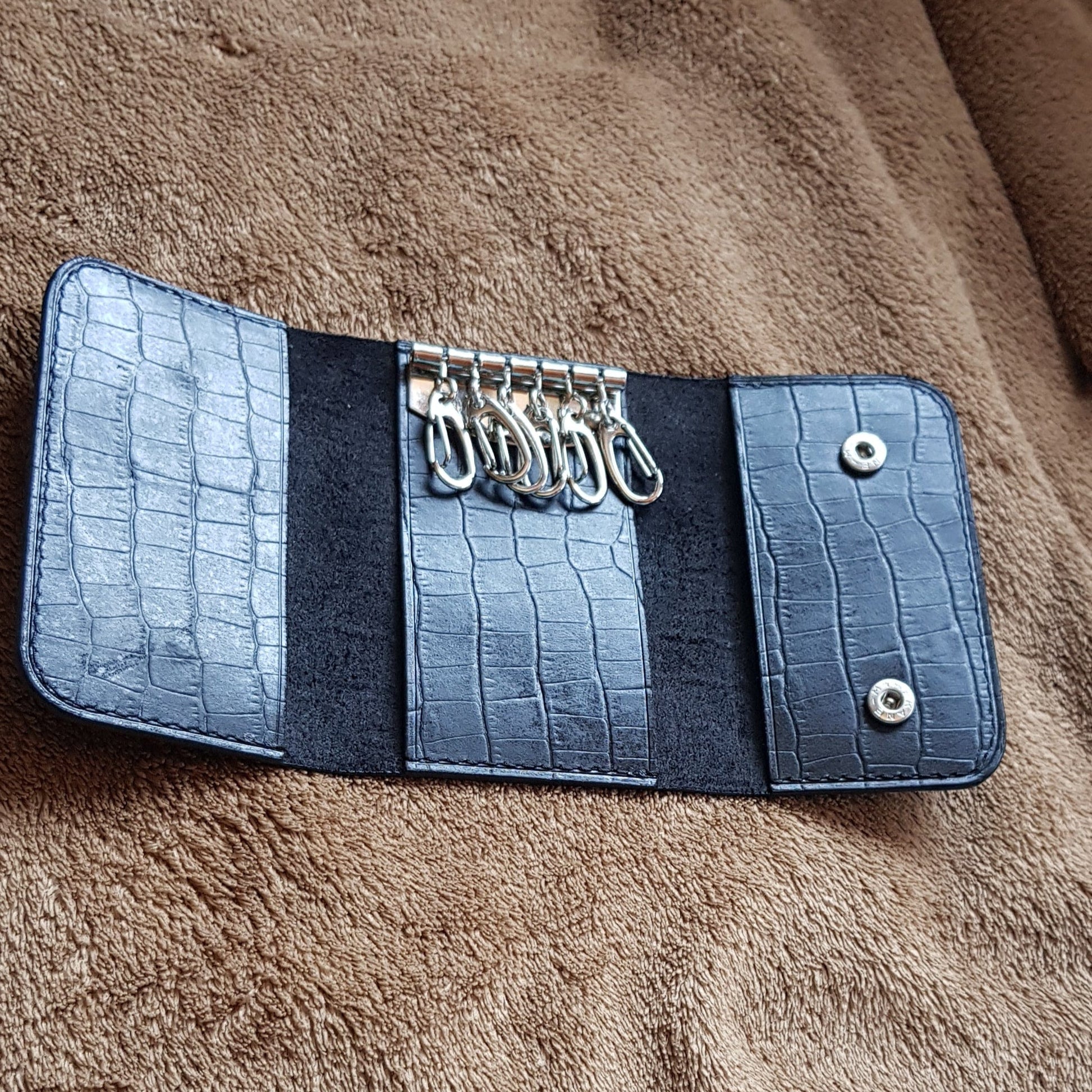 Leather key pouch - Indianleathercraft