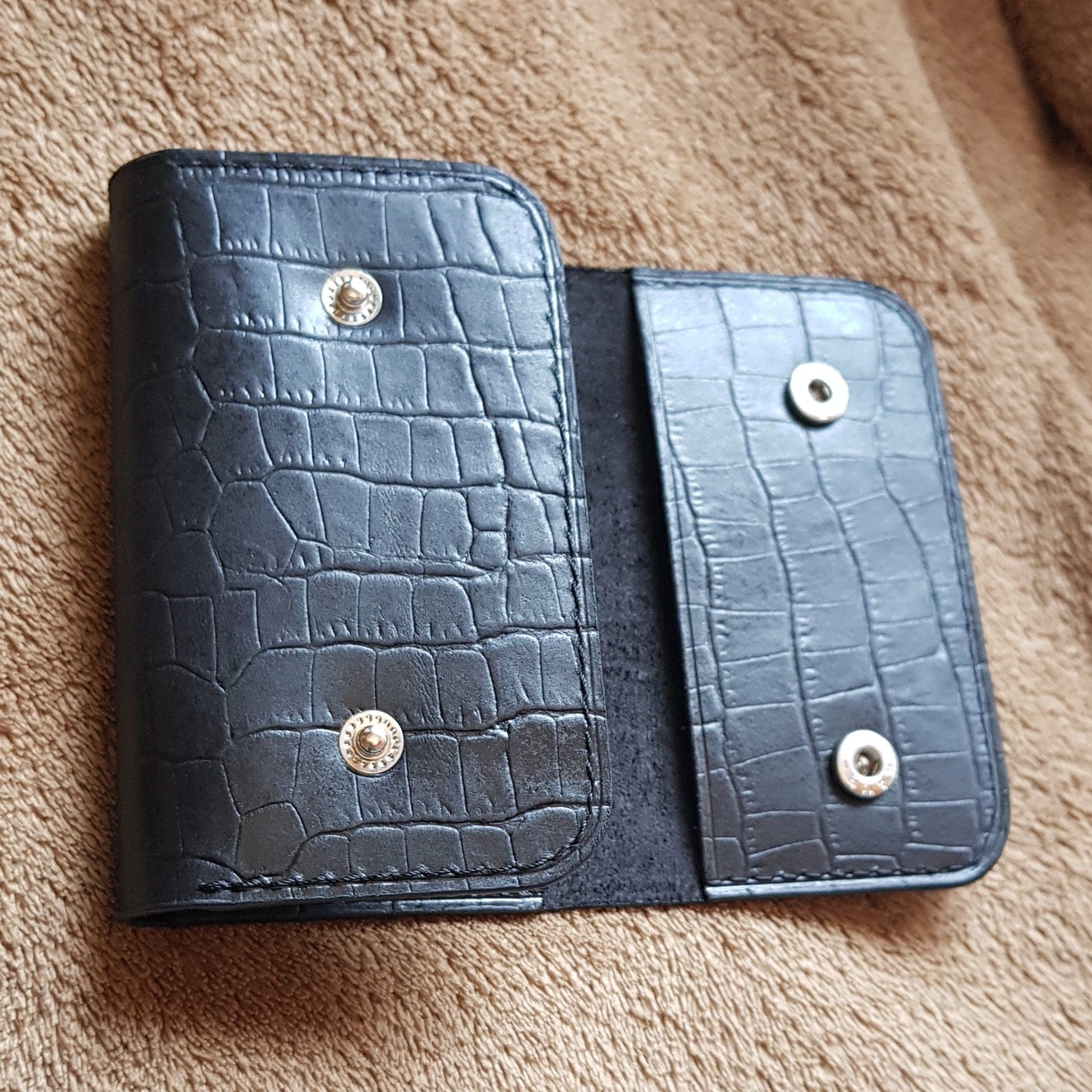 Leather key pouch - Indianleathercraft