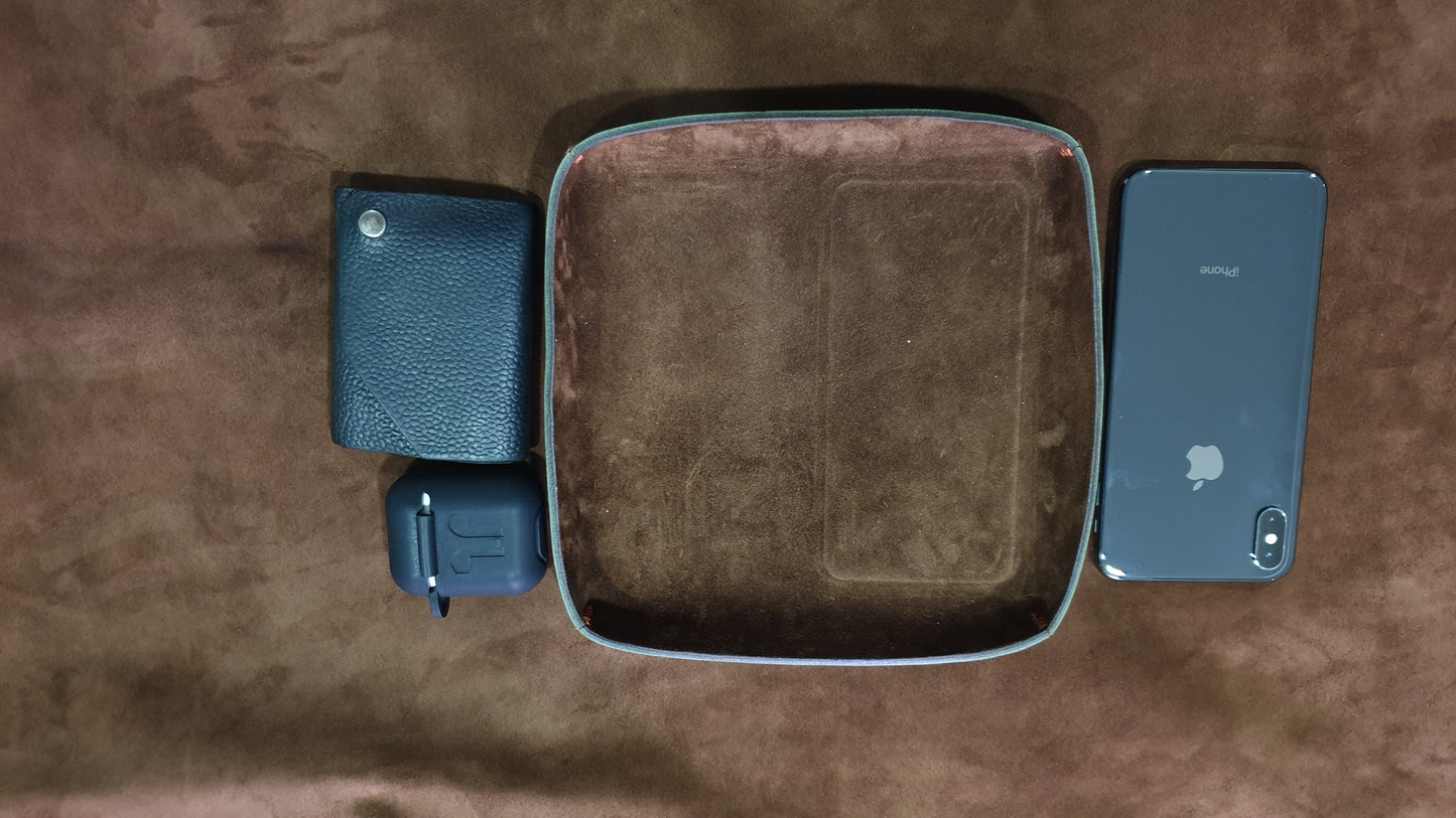 Leather tray - Indianleathercraft