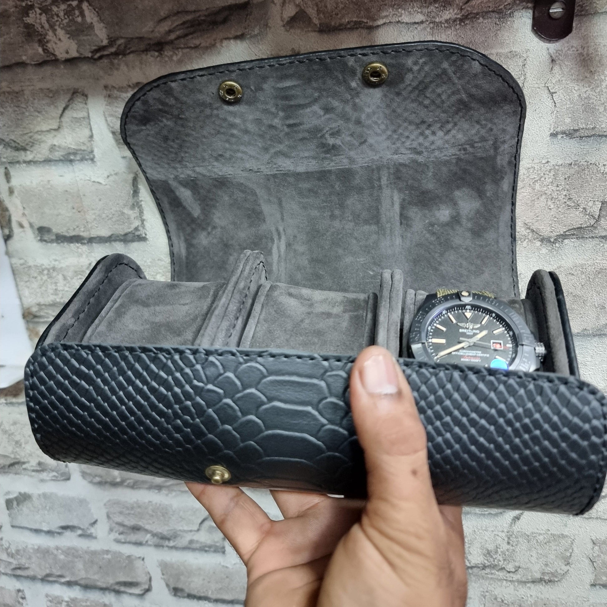 Indianleathercraft Watch Accessories Black leather watch case