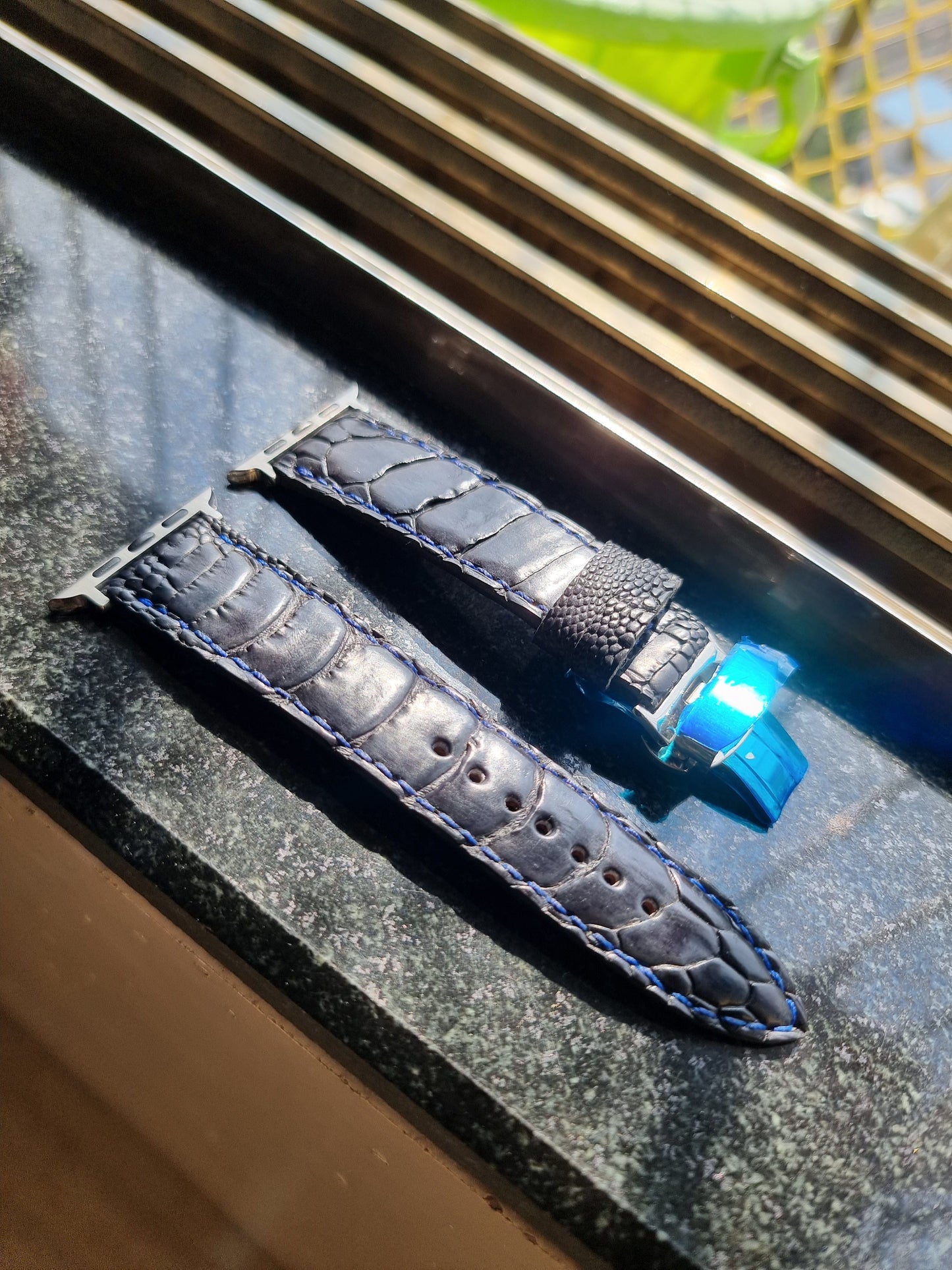 Indianleathercraft Watch Bands Series 6 - 42mm / Black Handmade apple watch strap
